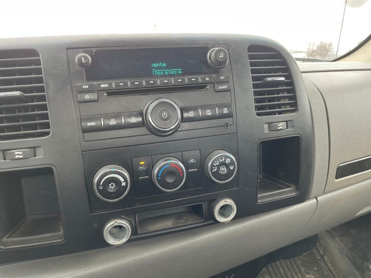 2008-gmc-sierra-2500hd-image-42