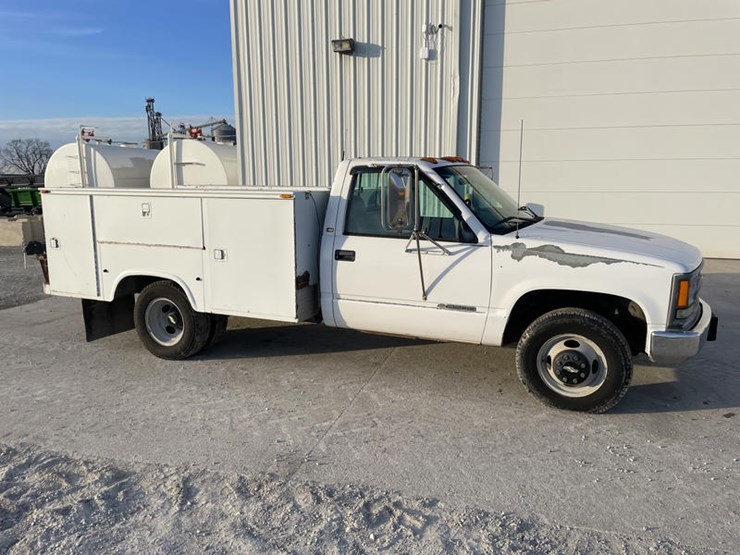 1997-chevrolet-3500-image-3