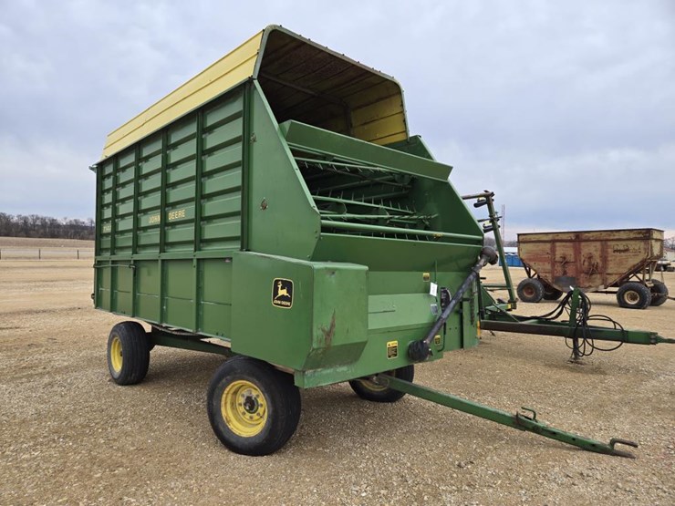 john-deere-714a-image-1