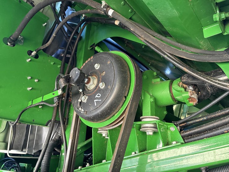 2021-john-deere-s770-image-45