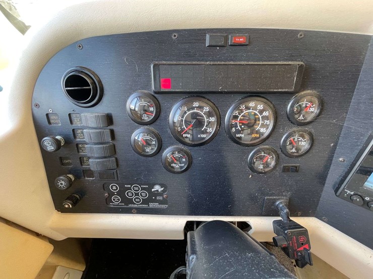 2000-holiday-rambler-"endeavor"-motorhome-(52,465-miles)-image-23