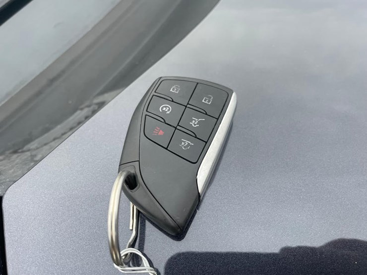 2023-chevrolet-tahoe-image-73