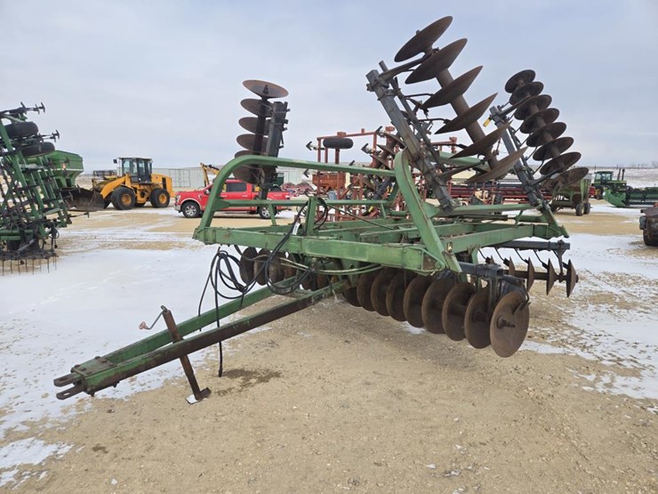 john-deere-230-image-3