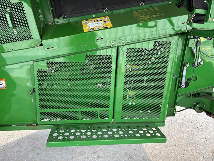 2009-john-deere-9570-sts-image-70