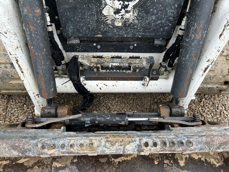 2023-bobcat-t76-image-10