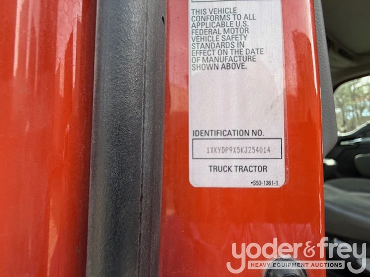 2019-kenworth-t680-image-15