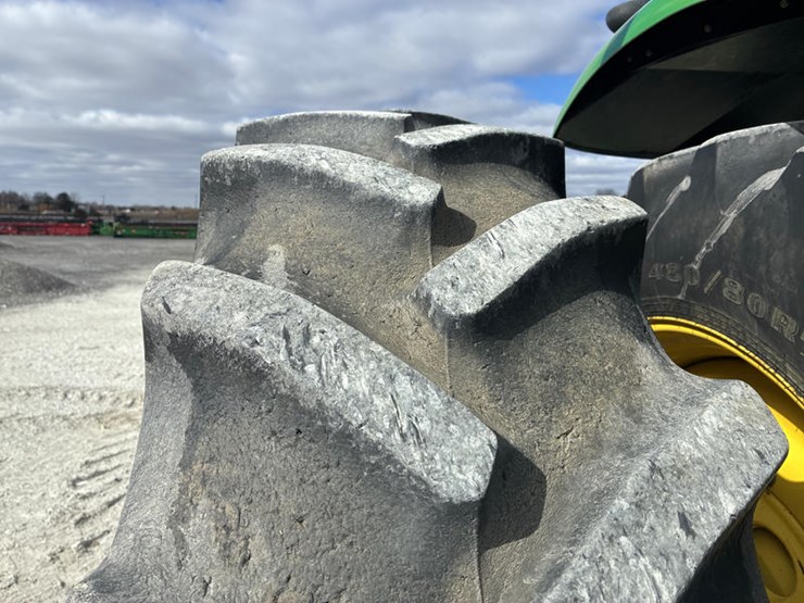 2013-john-deere-8335r-image-53