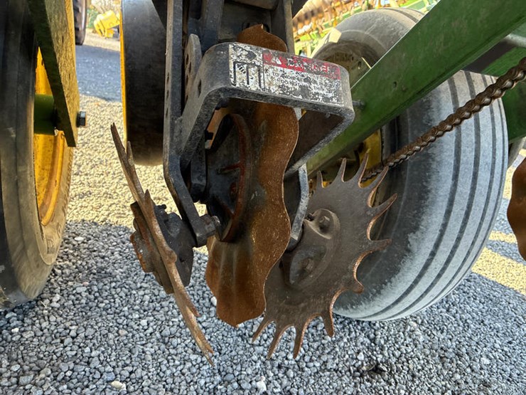 john-deere-7200-image-17