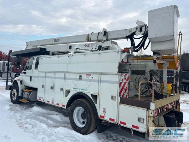 2016-international-durastar-4400-image-5