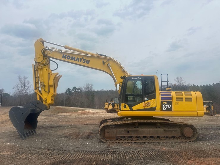 2022-komatsu-pc210-lc-image-2