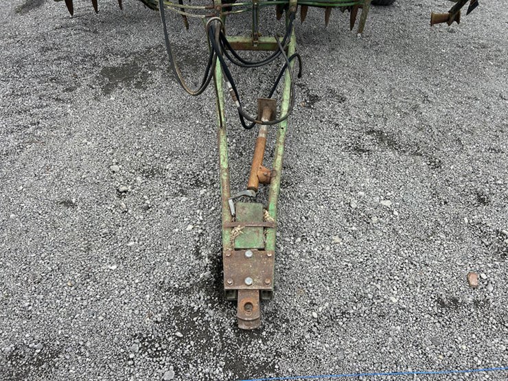 john-deere-230-image-5