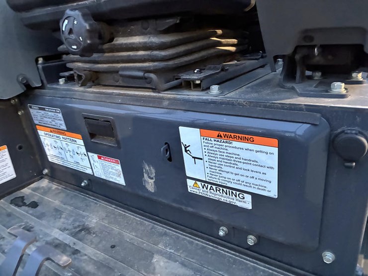 2024-kobelco-sk25sr-6e-image-15