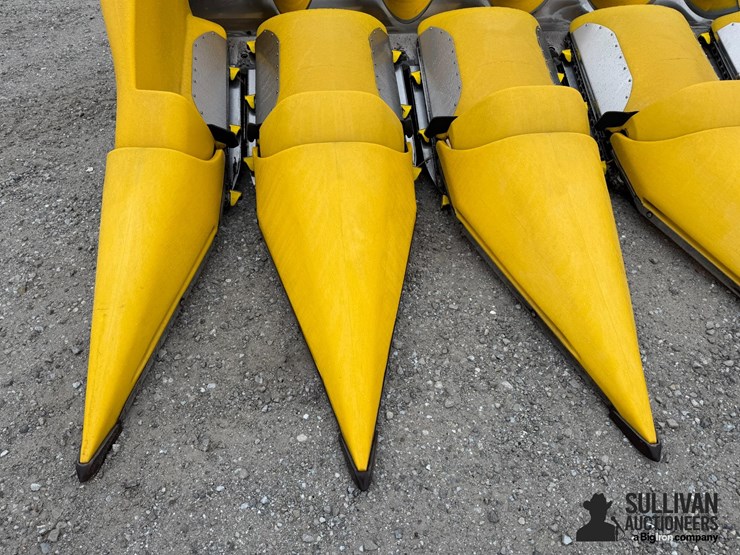 2005-new-holland-98c-image-9