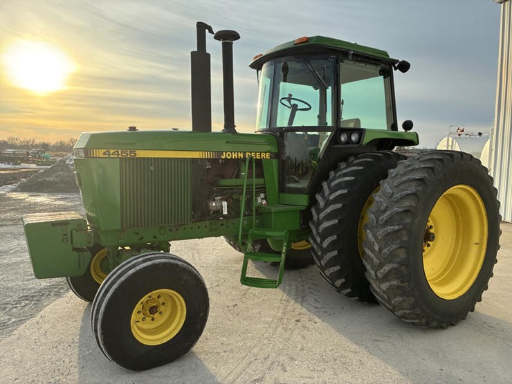 1990-john-deere-4455-image-13