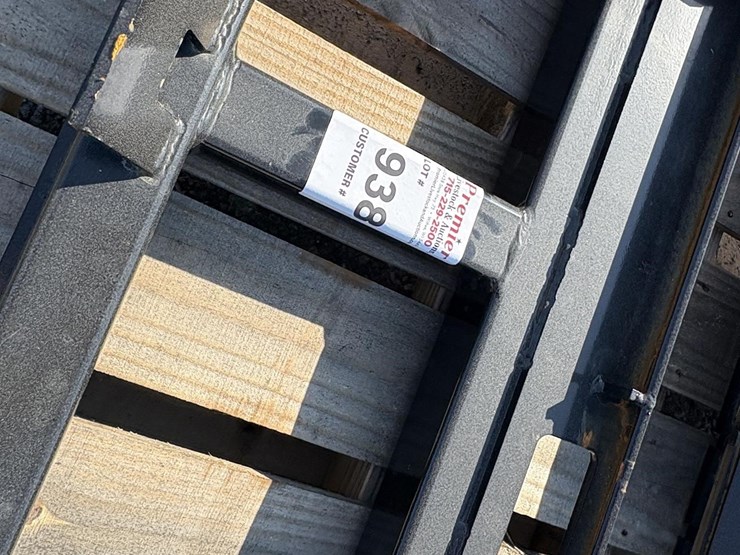 2025-pallet-fork-frame-(no-forks-included)-image-3