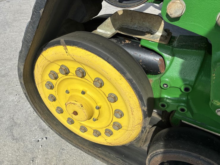 2021-john-deere-8rx-370-image-68
