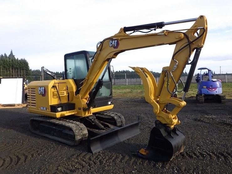 caterpillar-305.5-image-2