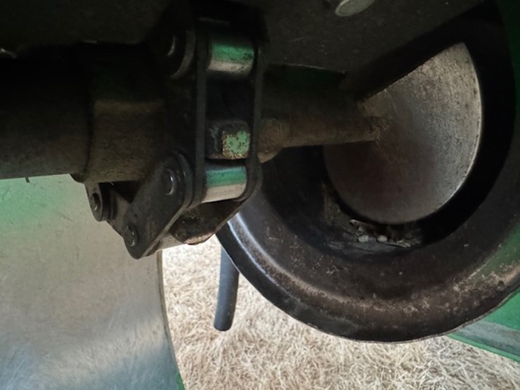 2014-john-deere-s680-image-10