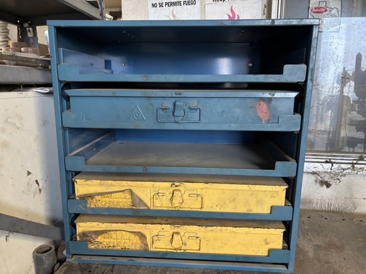 caterpillar-211-image-7