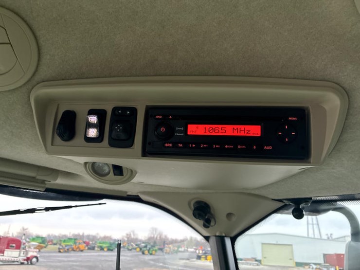 2014-john-deere-s680-image-106