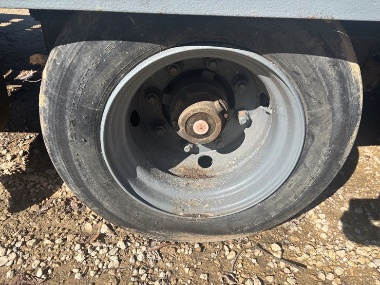 #2320-•-2008-interstate-30'-tri-axle-equipment-trailer-image-60