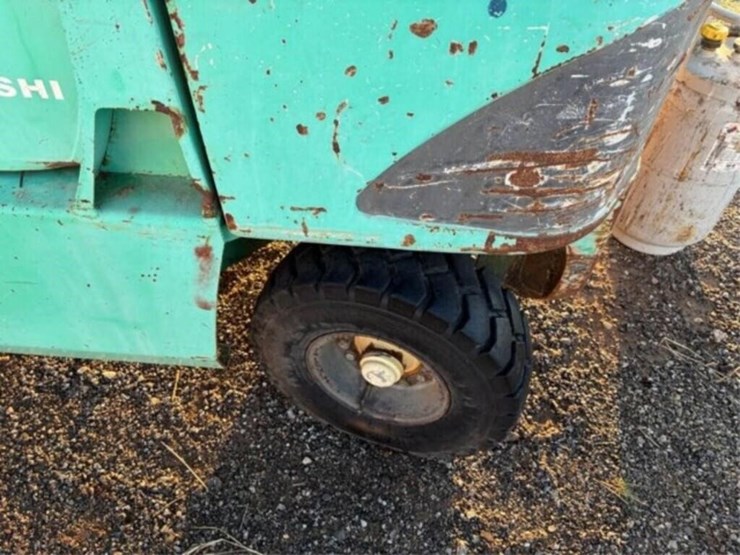 mitsubishi-fg30k-image-6