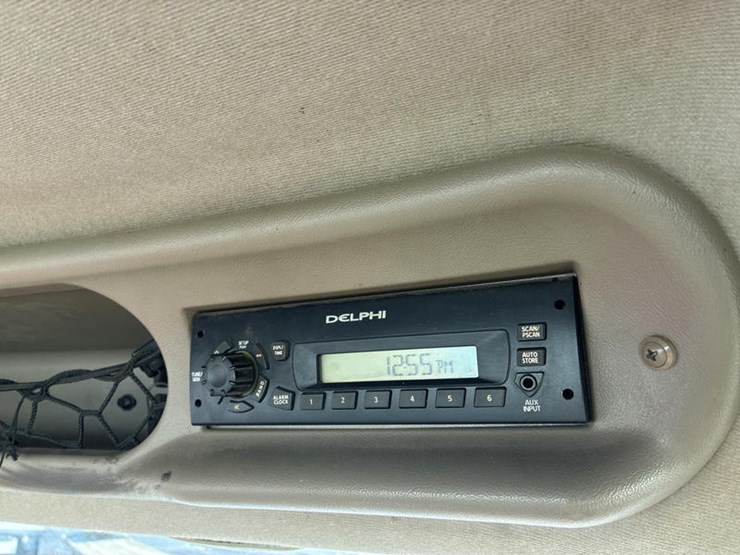 2011-case-ih-magnum-315-image-77