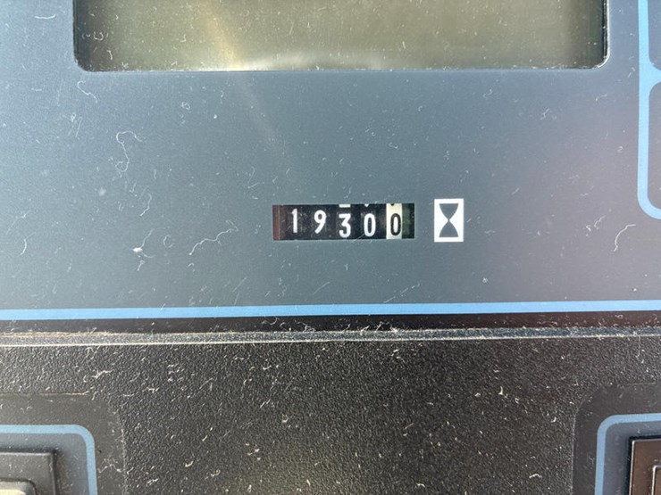 1990-ford-8730-image-61