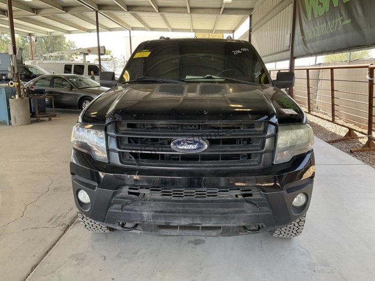 2016-ford-expedition-image-3