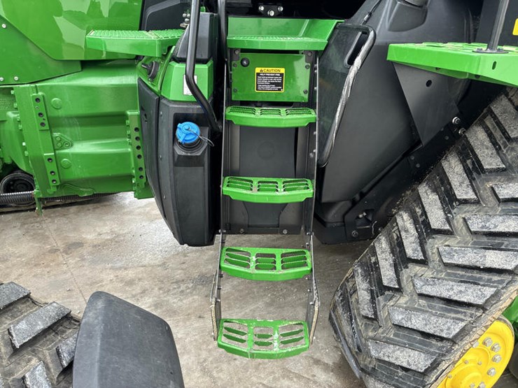 2021-john-deere-8rx-410-image-33