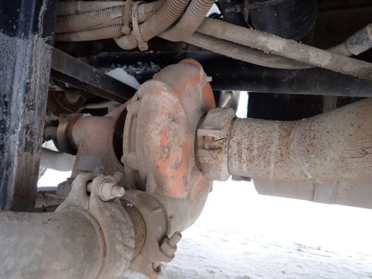 1990-white-gmc-t/a-water-truck-4v2bdbme1ln633643-image-67