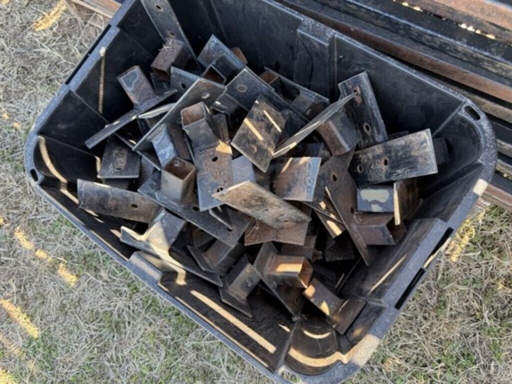 29-count--metal-fence-panels-image-2