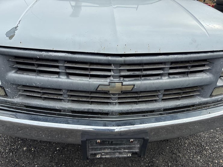 2000-chevrolet-2500-image-6