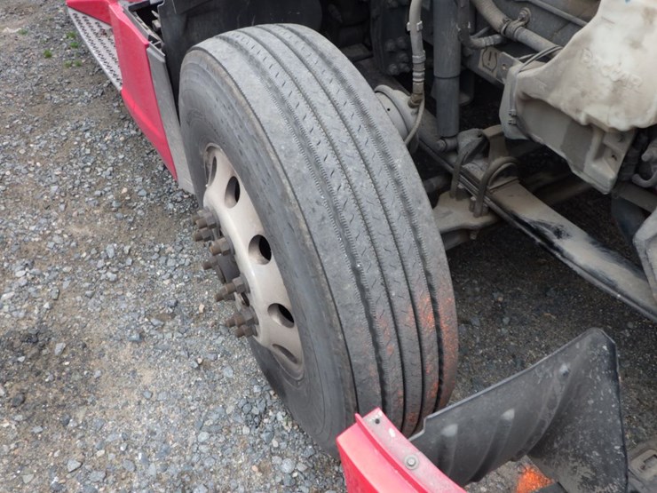 2022-kenworth-t680-image-38