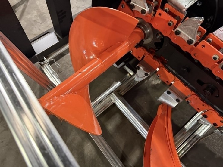 2026-pabreak-tcr380-trencher-image-6