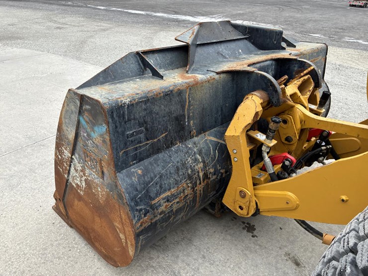 2021-caterpillar-926m-image-49