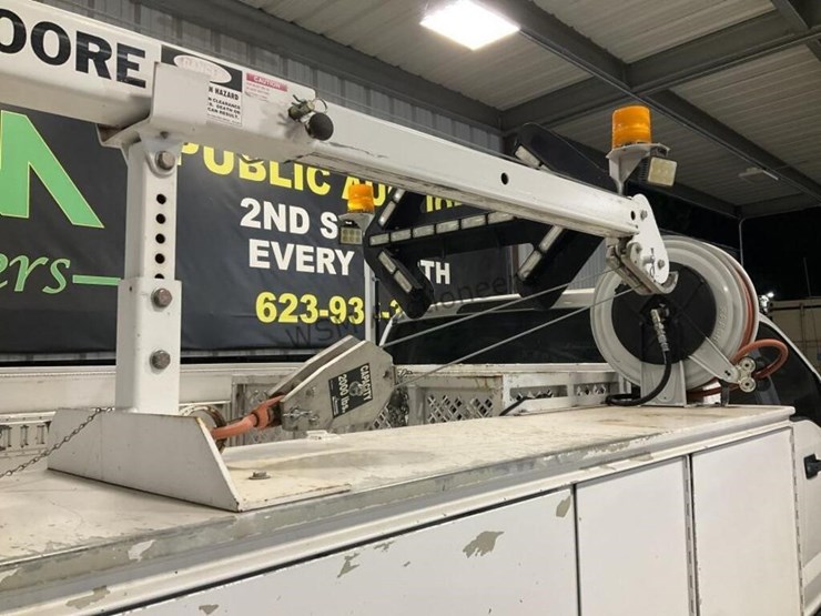 2017-ford-f550-image-9