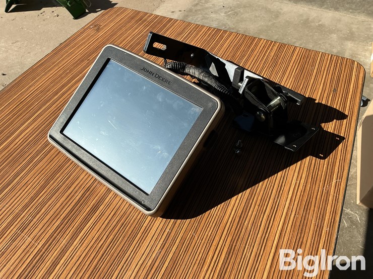 2013-john-deere-2630-image-1