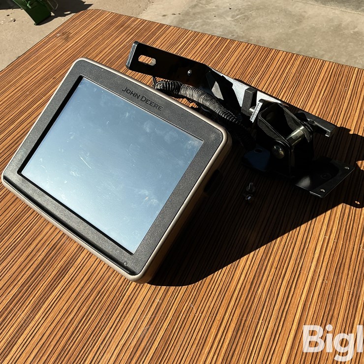 2013 JOHN DEERE 2630