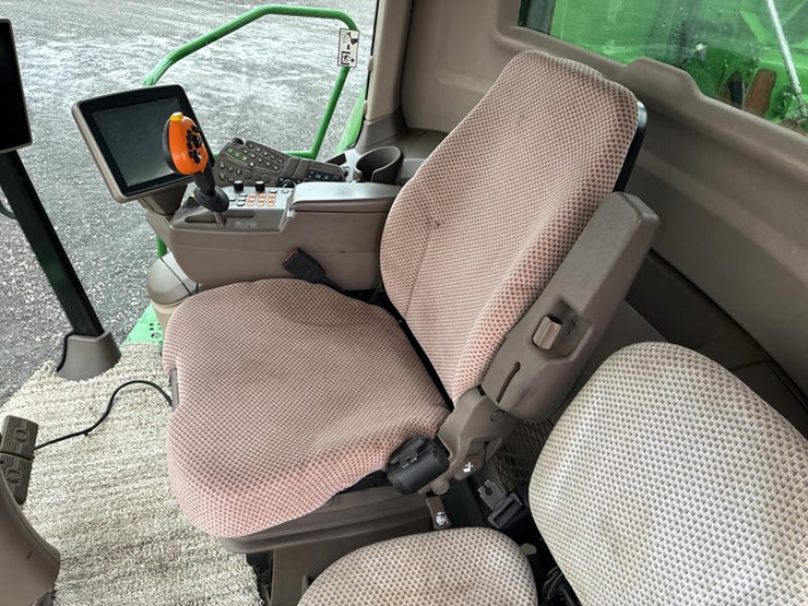 2014-john-deere-s680-image-98