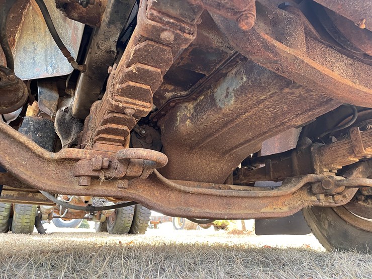 1963-mack-b61-image-12