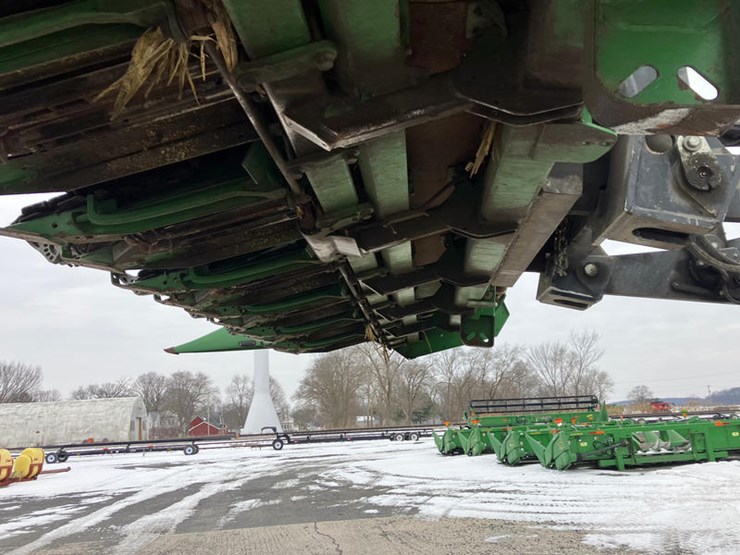 2009-john-deere-608c-image-21