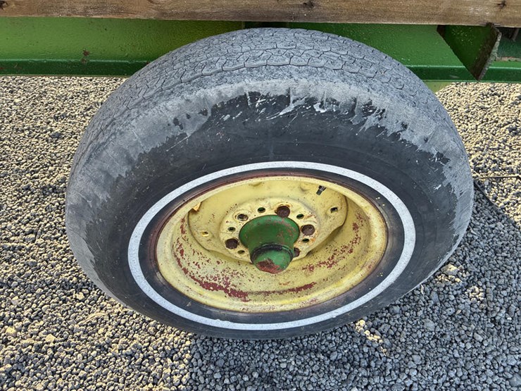 john-deere-7-image-18