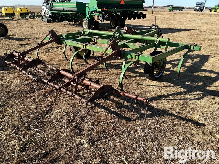 john-deere-100-image-5