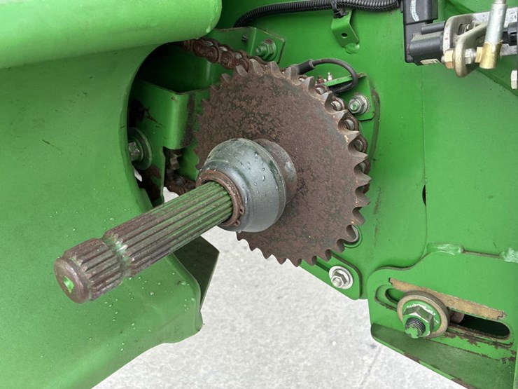 2013-john-deere-s690-image-28