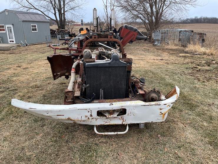 #4226-•-mack-midliner-6-cylinder-diesel-engine-image-2