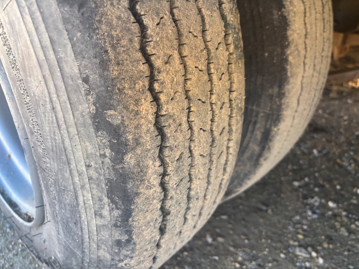 #2320-•-2008-interstate-30'-tri-axle-equipment-trailer-image-69