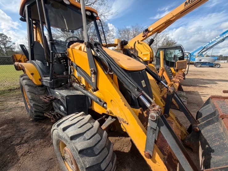 jcb-3cx-image-33