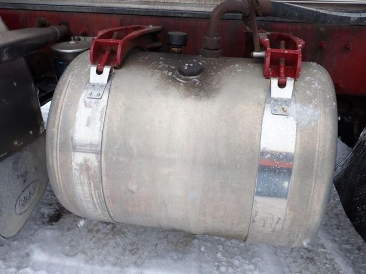 2011-peterbilt-365-image-62