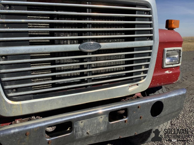 1989-ford-lt8000-image-11